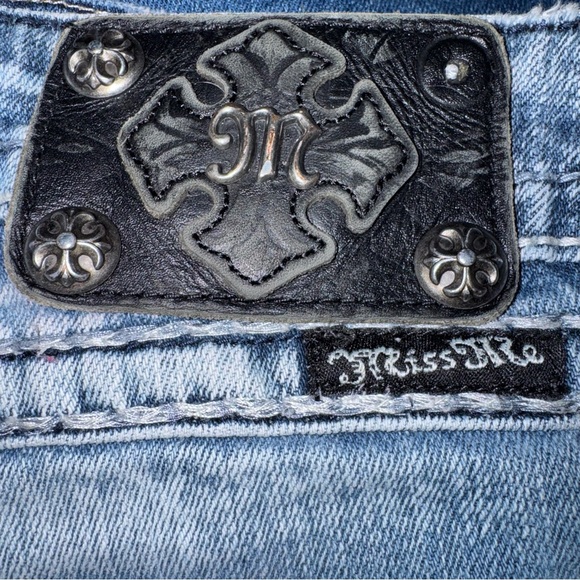 Miss Me Easy Boot 28 Med Wash Studded Cross Bling Bootcut Jeans - Picture 6 of 9